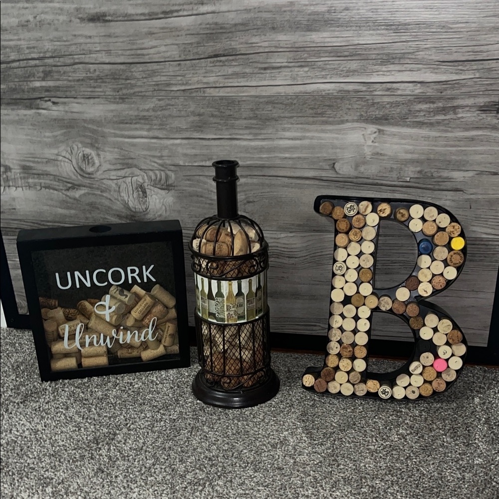Wine Cork Decor Set with Letter B